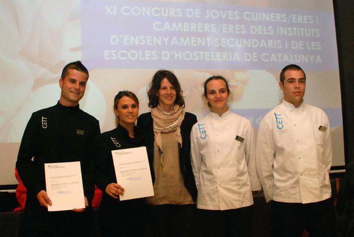 Els alumnes del CETT guanyen l’accèssit a la Millor Parella de Cambrers del Concurs de Joves Cuiners i Cambrers de Catalunya